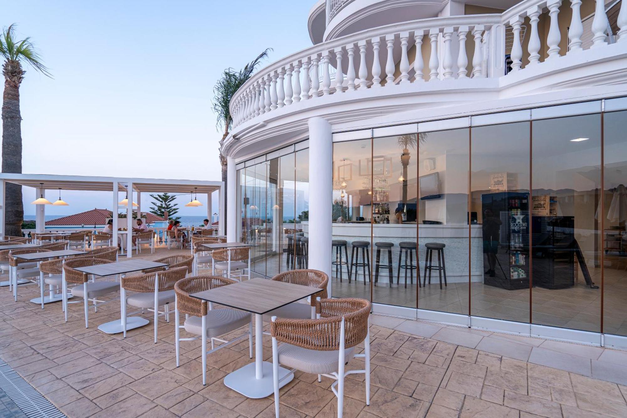 Arkadia Hotel Kypseli ภายนอก รูปภาพ