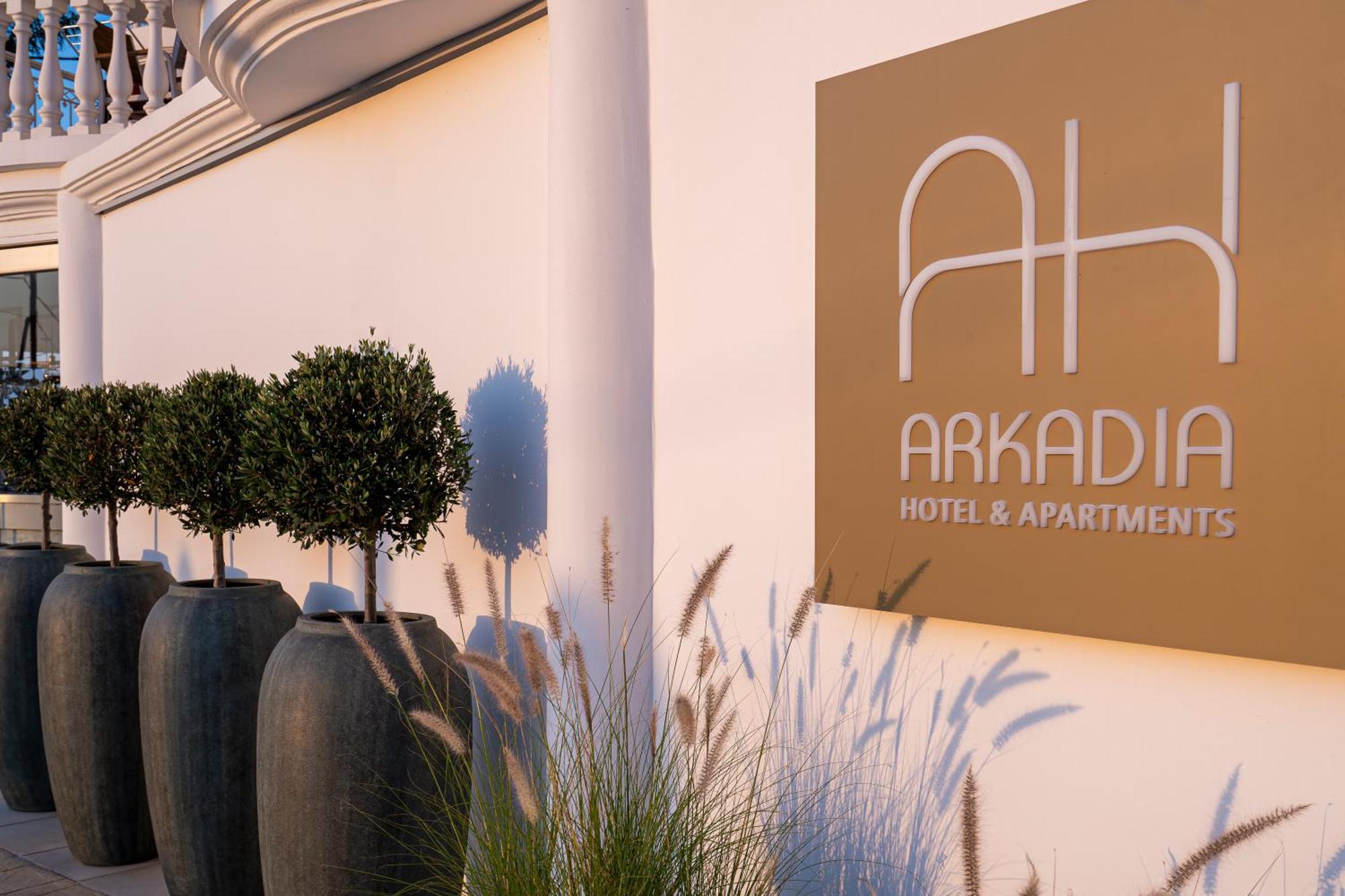 Arkadia Hotel Kypseli ภายนอก รูปภาพ