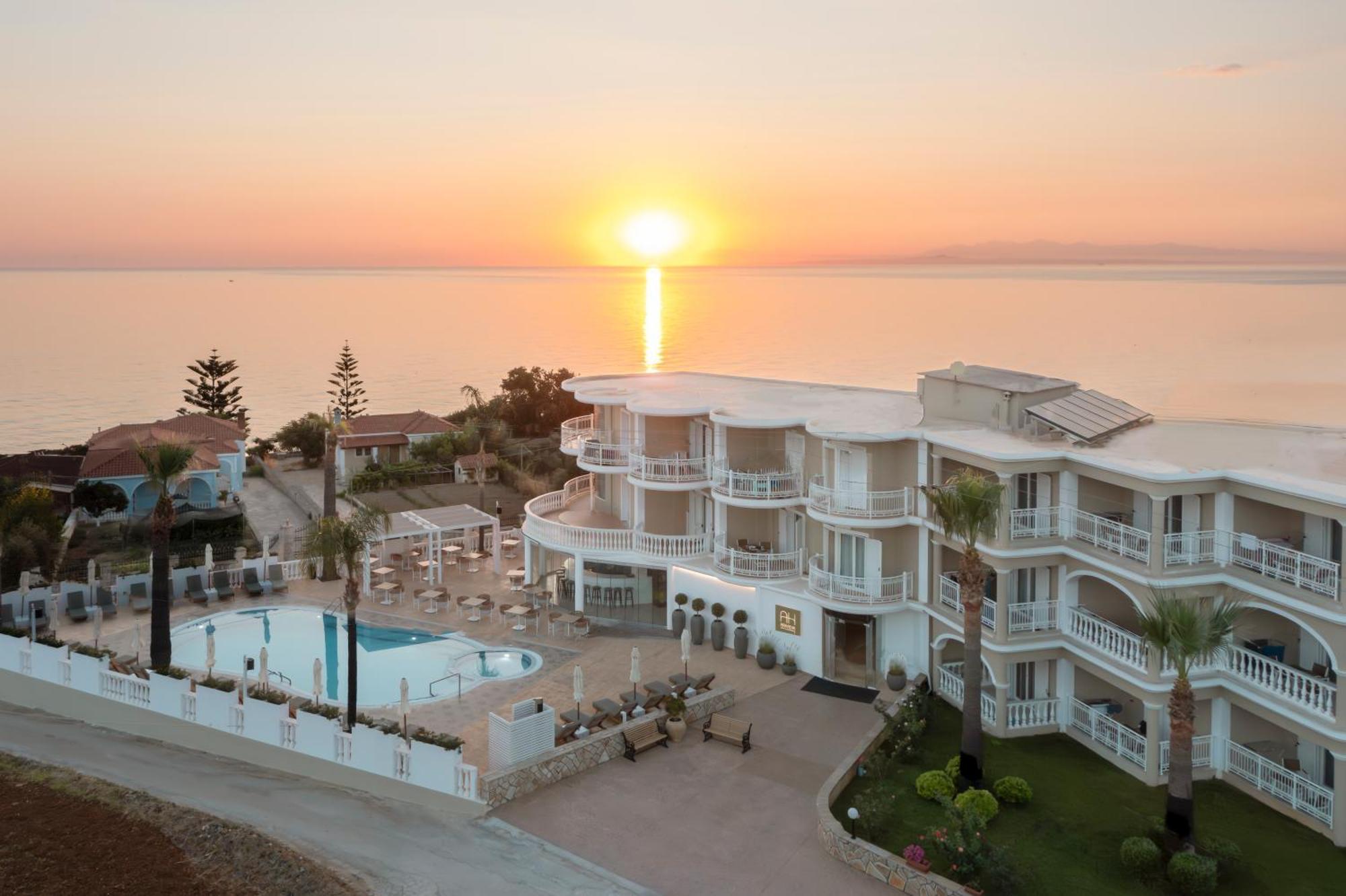 Arkadia Hotel Kypseli ภายนอก รูปภาพ